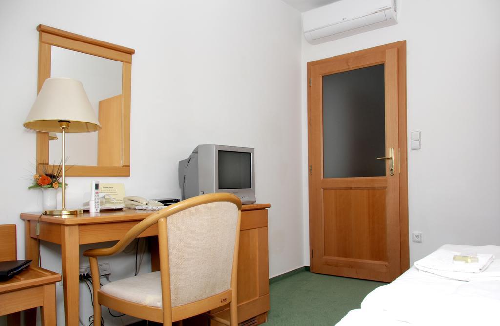 Penzion Budvarka Hodonín エクステリア 写真